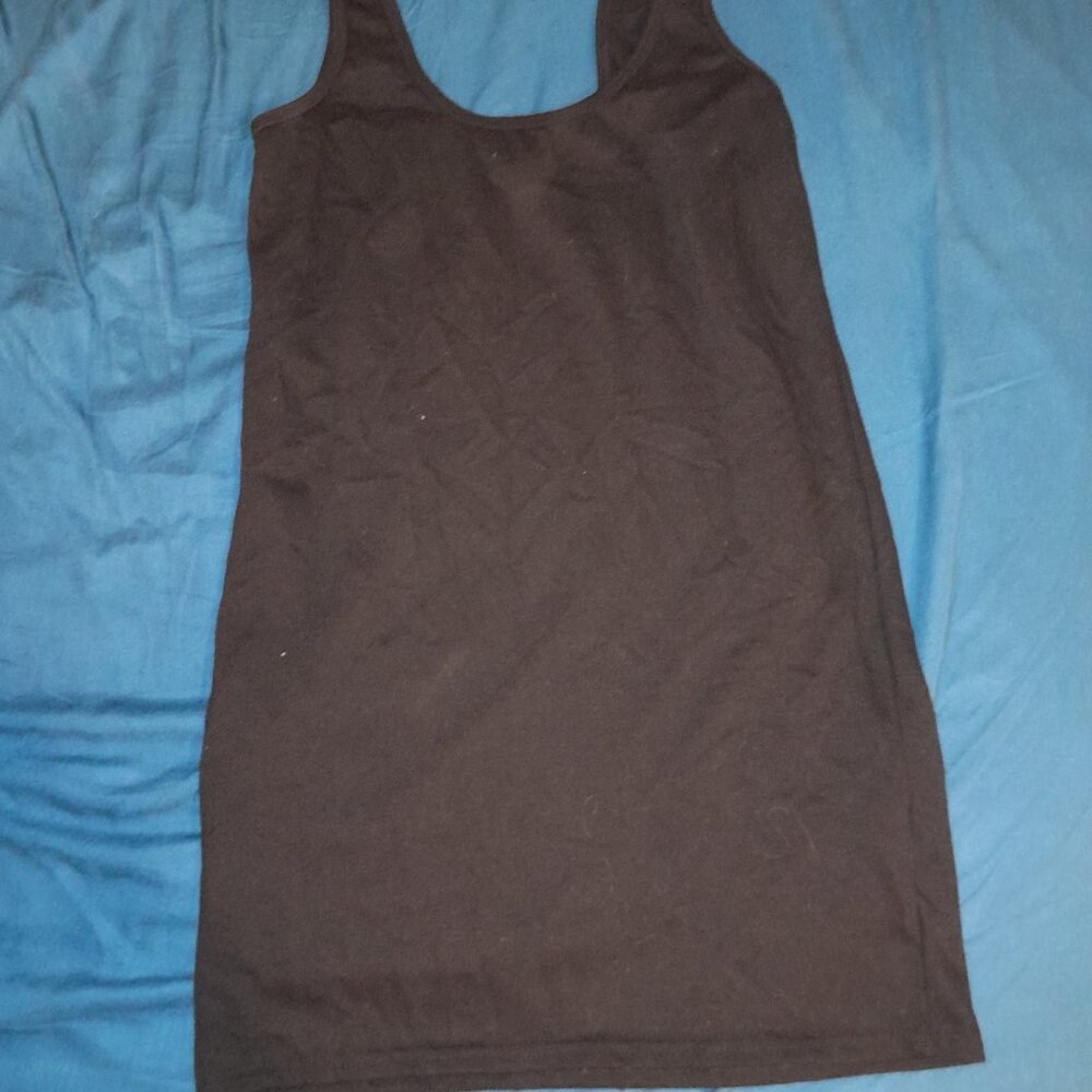 Black bodycon dress